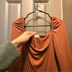 Aritzia Wilfred body suit.